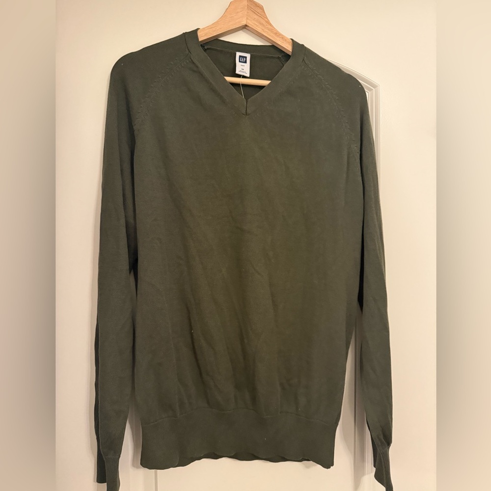 NWT Gap sweater men’s medium preppy dark academia business casual work church